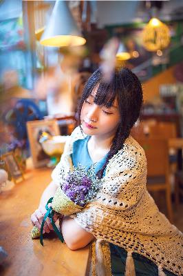 少女偷偷在线观看免费播放电视剧1